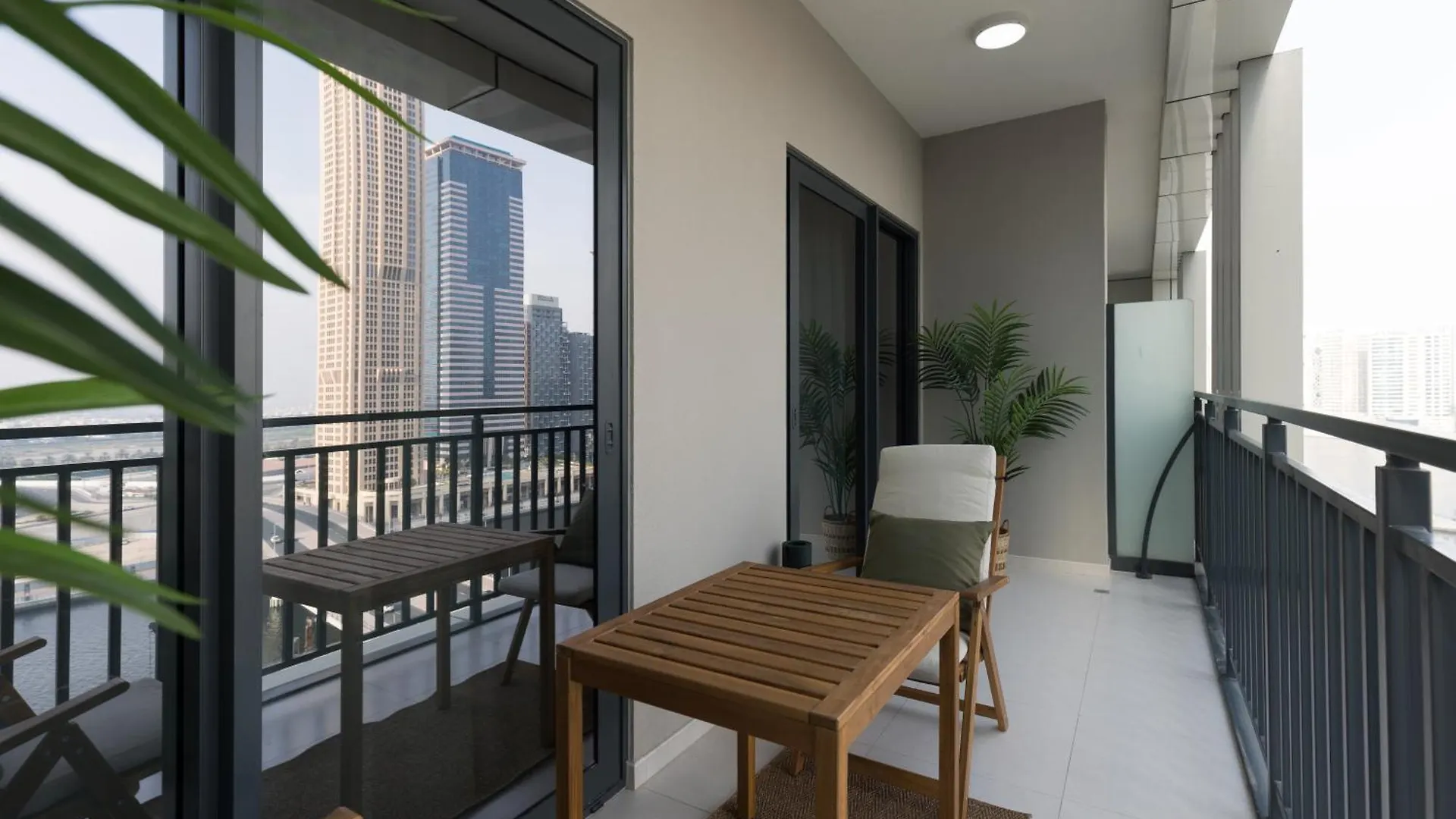 Quiet 1Br With River View Dubai United Arab Emirates