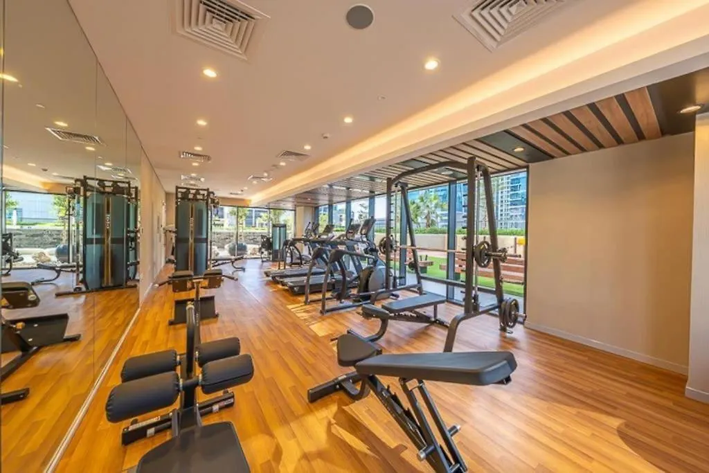 Quiet 1Br With River View Dubai 0*,